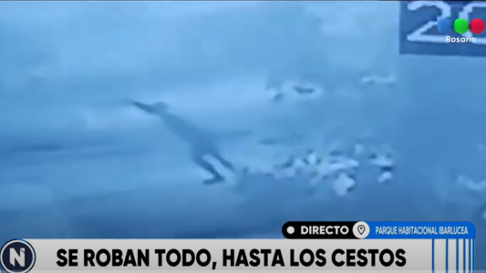 Un barrio en el que se roban hasta los cestos de basura