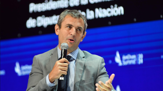 "Lo primordial es la ley que agilice el tema laboral": el ofcialismo vuelve a la carga con la reforma