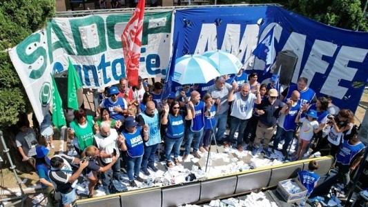 Viernes de definiciones: Docentes públicos y privados deciden si habrá paros