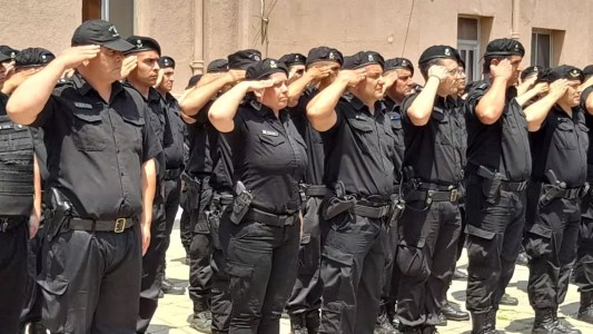 En un día se registraron 70 policías retirados en Rosario tras la convocatoria del gobernador