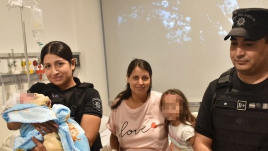 Dos policías brindaron asistencia en un parto en medio del temporal