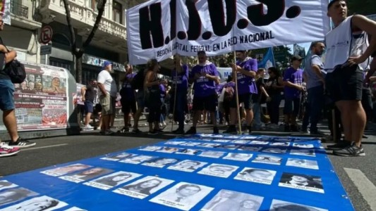 Denunciaron que una militante de HIJOS fue golpeada y abusada: “Dejaron una pintada con VLLC”