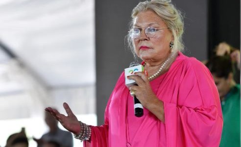 Carrió dará un curso sobre Milei