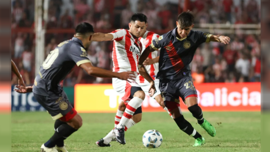 En el último suspiro, Argentinos Jrs se lo dio vuelta a Instituto y quedó como único líder