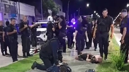 Dos hombres dispararon con una escopeta contra la policía durante un intento de fuga y terminaron detenidos