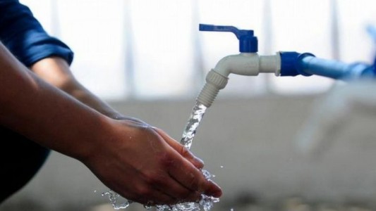 Rotura de un acueducto afecta el suministro de agua en el Gran Rosario