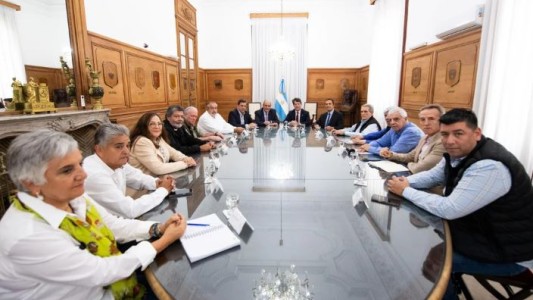 El Gobierno recibe a la CGT en Casa Rosada: reforma laboral y nuevo paro en agenda