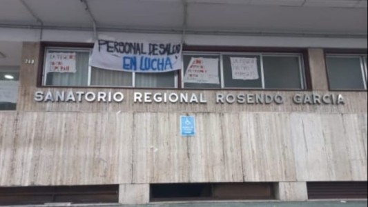 Trabajadores del Hospital Rosendo García paran por tiempo indeterminado