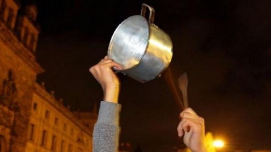 Durante el discurso de Milei, sonaron algunos cacerolazos en el AMBA