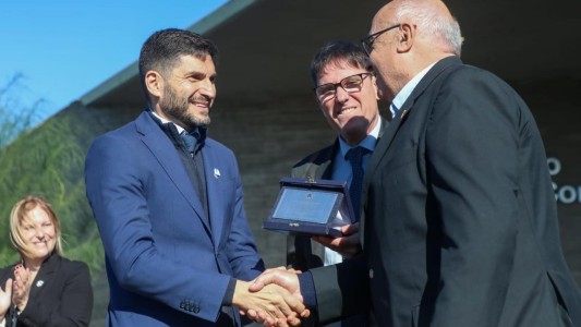 Pullaro pidió "reflexión" a los docentes en medio de la paritaria