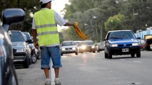 El sindicato de cuidacoches analiza recurrir a la vía judicial