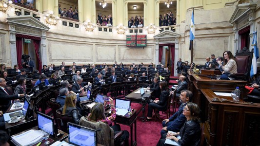 Ley Bases: el Senado entró en cuarto intermedio y complica los planes del gobierno