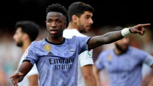 Condenaron a ocho meses de cárcel a hinchas del Valencia por insultos racistas contra Vinícius Jr
