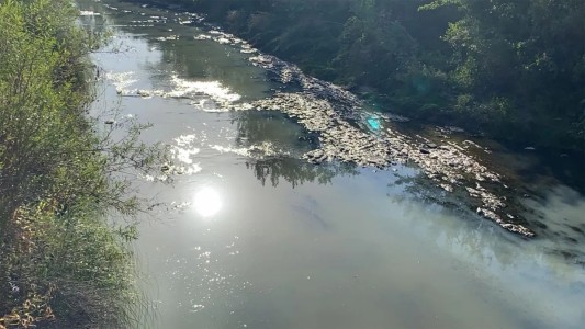 Advierten fallas en el control de los vertidos de camiones atmosféricos en el Ludueña