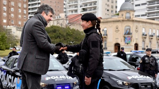 La Provincia presentó 131 nuevos móviles policiales para Rosario