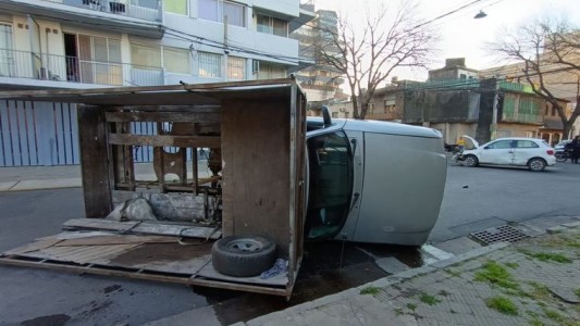Siniestro vial a alta velocidad en Urquiza y Alsina