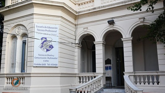 El edificio de la escuela Guido y Spano ya es propiedad de la provincia y la institución continuará en funcionamiento