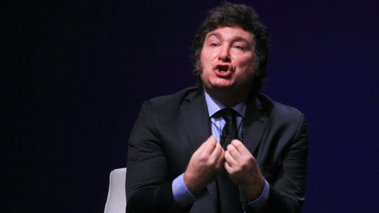 Contra el "populismo demagógico", el Gobierno confirmó que vetará el aumento a jubilados