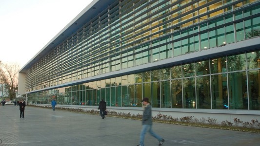 Una joven apuñaló a su compañera de colegio en zona sur