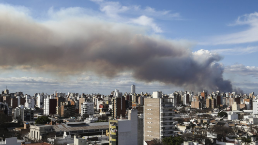Tiempo en Rosario: hay visibilidad reducida por el humo que llega del Amazonas