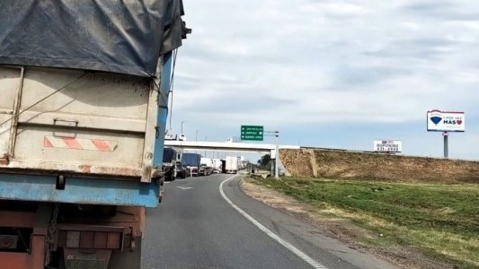 Choque en cadena en la autopista Rosario - Buenos Aires
