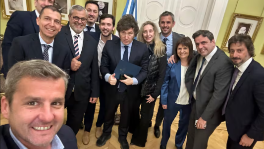 "Medida correcta": la UCR justificó la sanción a los diputados que apoyaron el veto a las jubilaciones