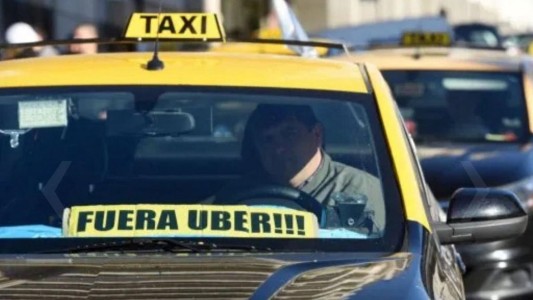 Taxistas exigen que los controles a Uber se financien con multas