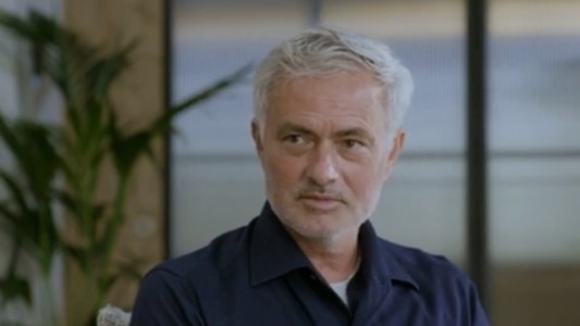 Mourinho reveló una visita secreta al Gigante de Arroyito: “Una pasión enorme”