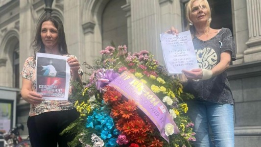 Militantes libertarios velaron a la AFIP