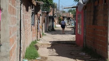 Asesinaron de un disparo en la cabeza a un joven de 21 años en barrio Banana