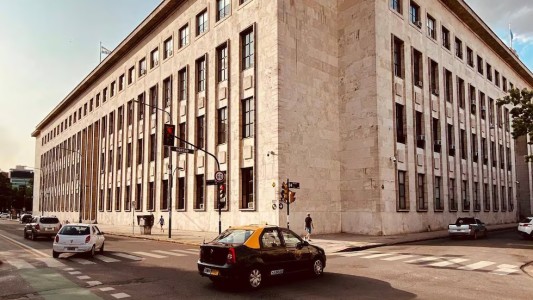 Trámites en Tribunales de Rosario: un paro judicial en Santa Fe frena la atención