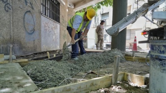 Plan de obras 2025: veredas de hormigón en Rosario y prueba piloto en Callao y Mendoza