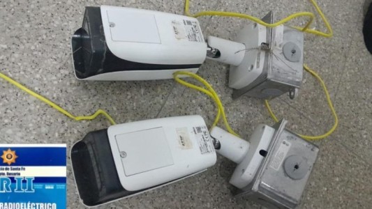 Detuvieron a dos hombres por robar cámaras de seguridad de un banco en construcción