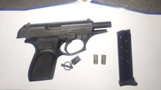 Detuvieron a un hombre por disparar al aire en barrio Ludueña