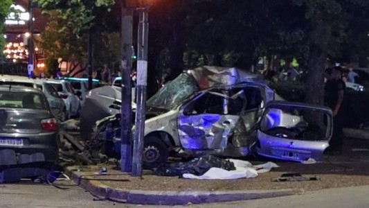 Dos mujeres fallecidas y heridos graves en trágico accidente de tránsito en el centro de Rosario