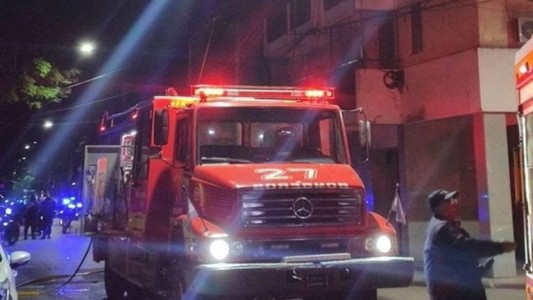 Madrugada de incendios en zona oeste: una víctima acusa a su ex pareja de causar el fuego