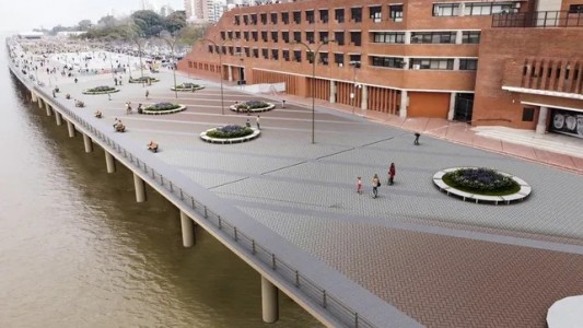 Licitaron las obras para la reconstrucción de la explanada del Parque España