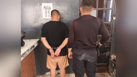 Manoseó a una joven, corrió y terminó detenido