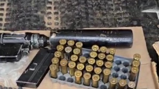 Cuatro detenidos por portación de armas en un operativo de rutina