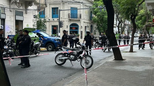 Hallaron posibles restos humanos en tres contenedores del microcentro de Rosario