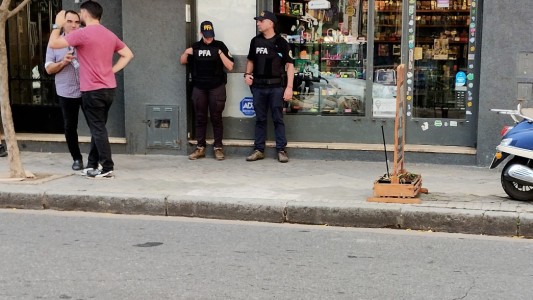 Aduana y Policía Federal allanaron 7 locales y viviendas que vendían vapeadores y sus suministros