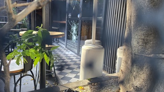 Intento de robo: detuvieron a cuatro adolescentes tras vandalizar un bar