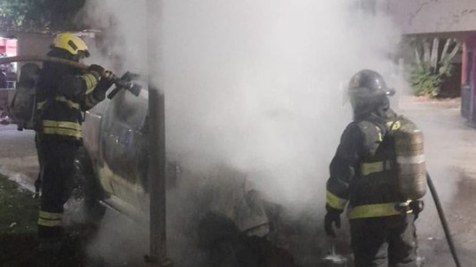 Alarma en Echesortu por una camioneta que se prendió fuego