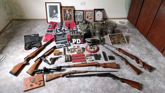 Barrio Saldillo: buscaban un rifle robado y encontraron iconografía y elementos de la Alemania nazi