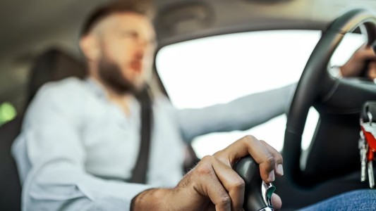 Un chofer de app para viajes intentó secuestrar a una adolescente en Santa Fe