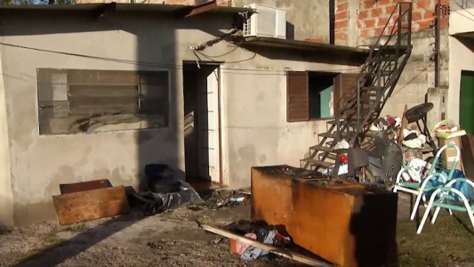 Encendió la estufa y se quedó dormida: su hermana la rescató del incendio