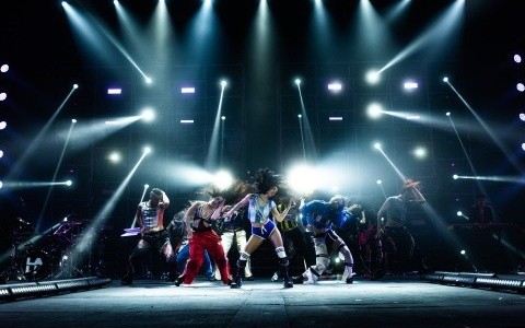 A días del show de Lali en Rosario, fans ya acampan para conseguir los mejores lugares