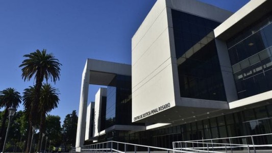 Liberan a dos policías mientras avanza la investigación por apremios ilegales en la comisaría 2ª