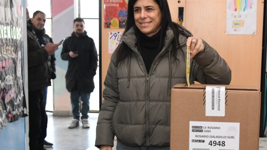 Votó Carolina Labayru: "Es importante que la gente venga a votar para defender a Rosario”