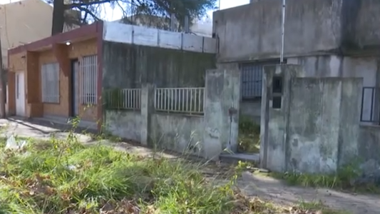 Tapiaron la casa abandonada en barrio Industrial tras las denuncias de los vecinos